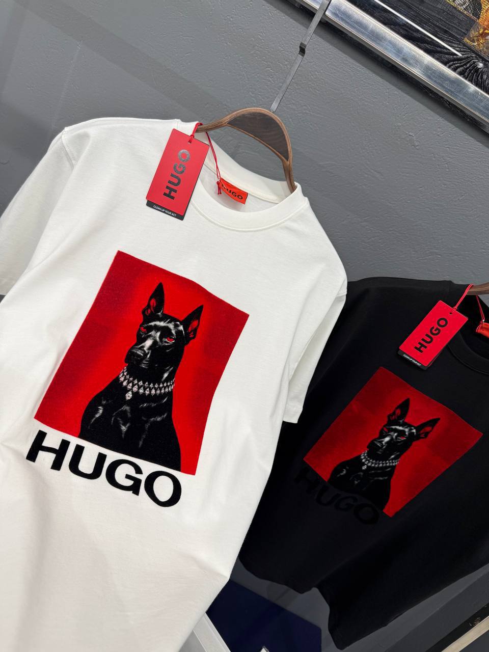тениска HUG 08